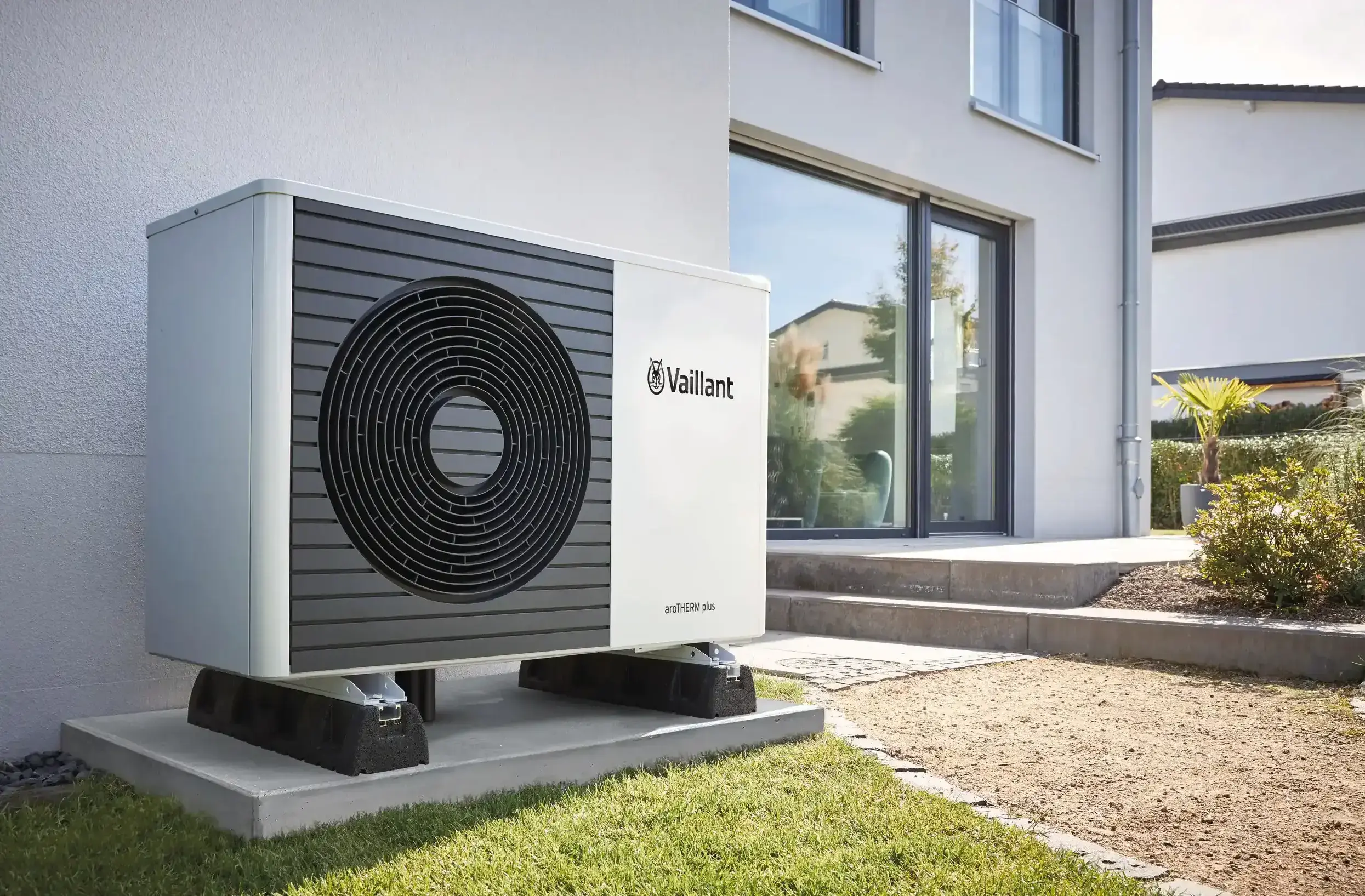 Off-Grid Homeowners Can Now Claim £9,000 Towards a Heat Pump featured image