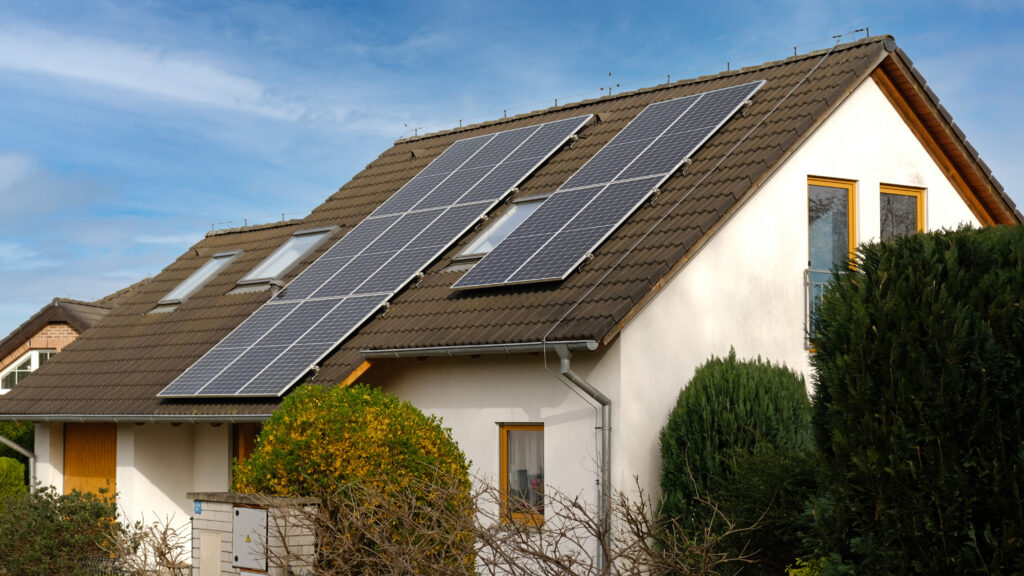 Warm Homes Suffolk Loan: Funding for Solar Panels and Battery Storage